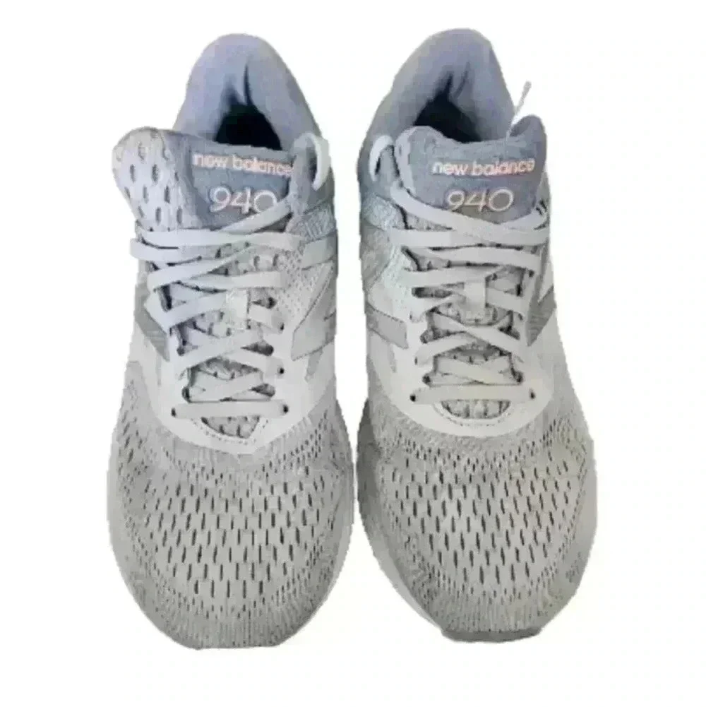New Balance Women's 940 V4 Running Shoe 10.5